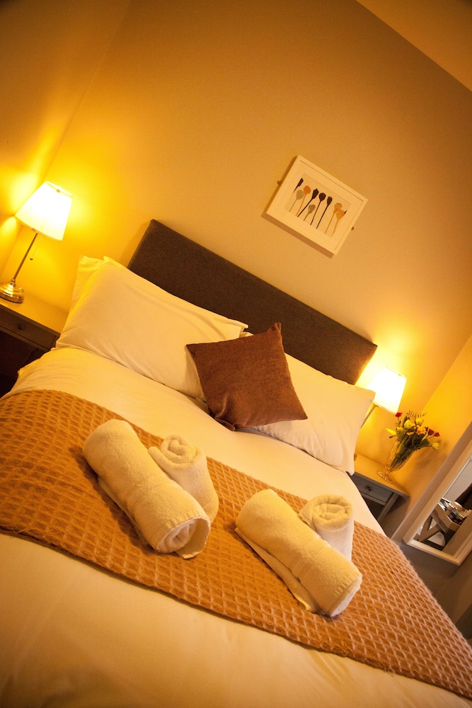Rowton Poplars Hotel 14/38