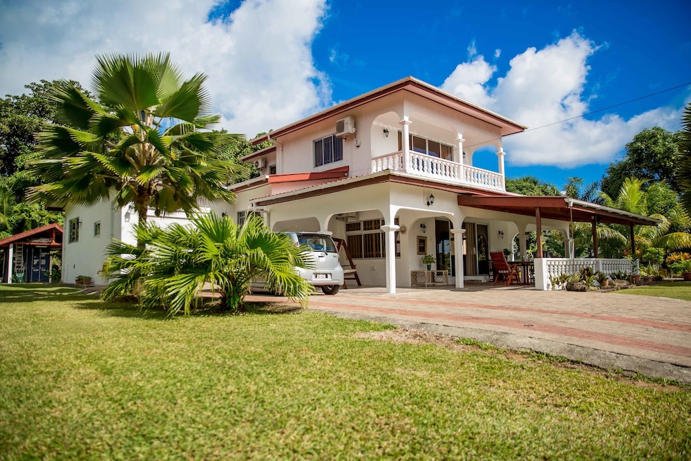 The Orchard Self-Catering Villa 4/50