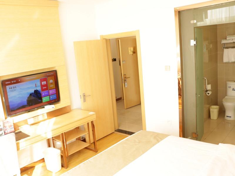 GreenTree Inn Anqing Huaining County Development Zone Duxiu Road 22/42