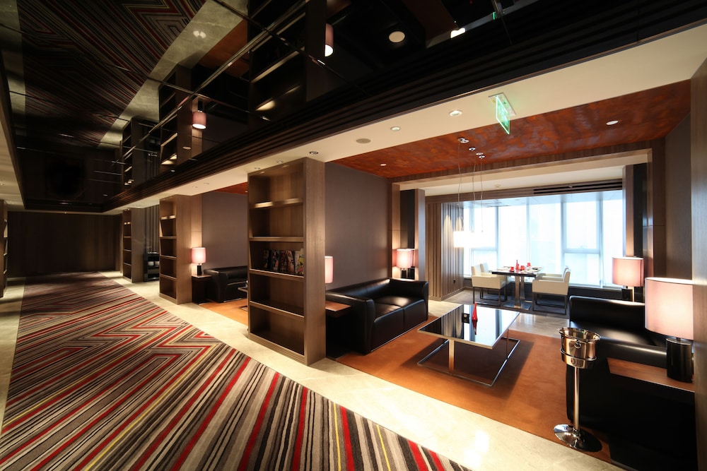 Rhombus Park Aura Chengdu Hotel 44/68