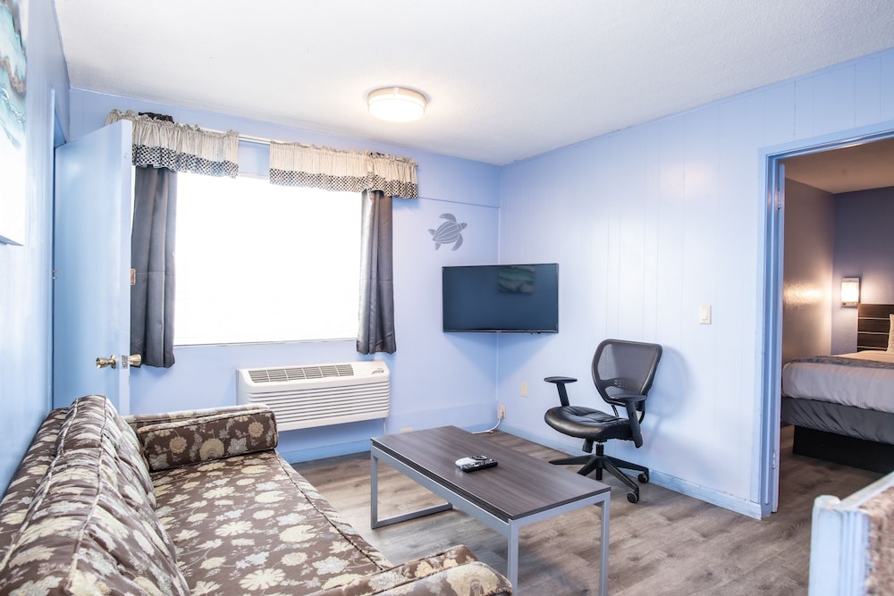 Aqua Breeze Inn 41/55