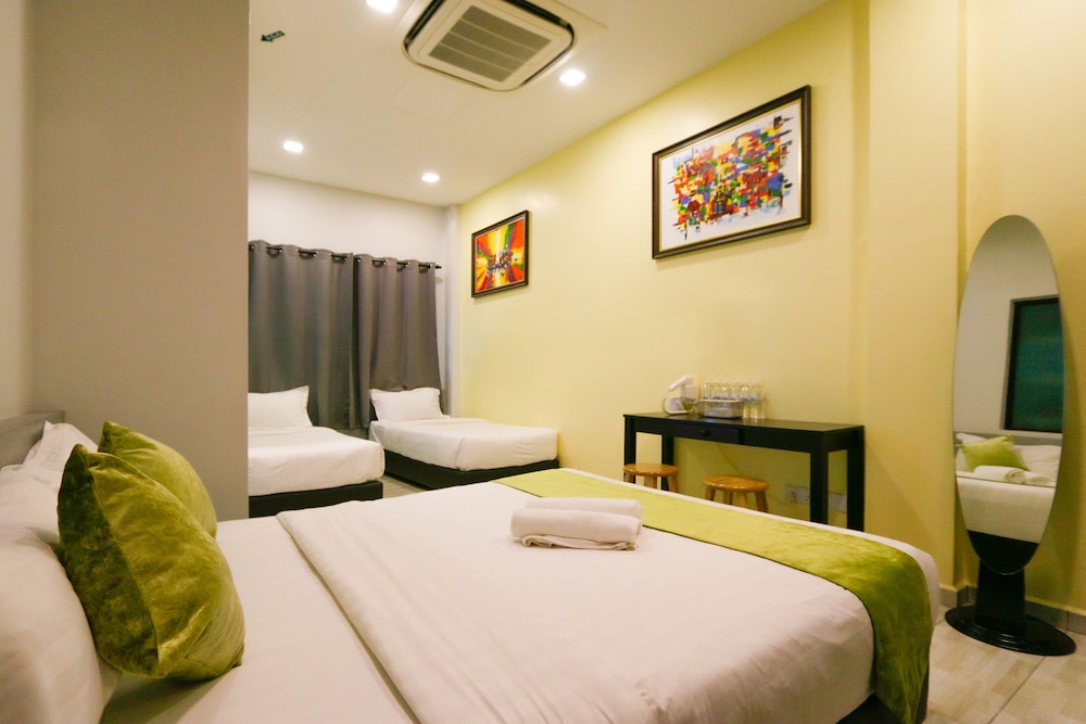 Swing & Pillows at Travelland Hotel, Ipoh 30/99