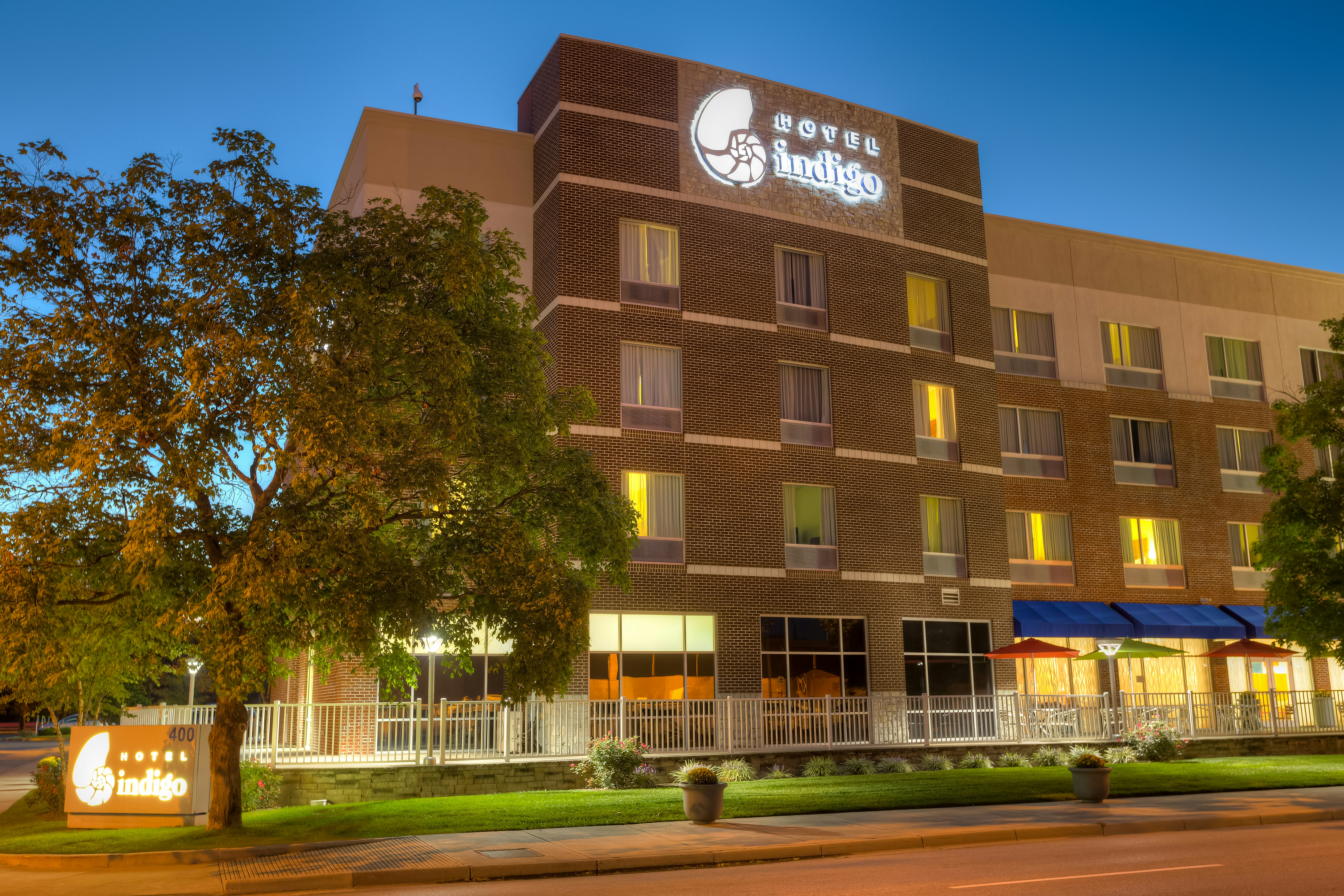 Hotel Indigo Columbus Architectural Center 2/80