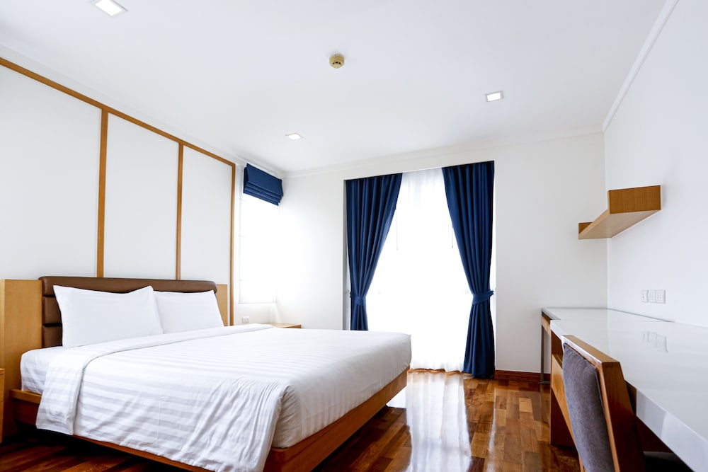 D Varee Montara Thonglor 25 14/70