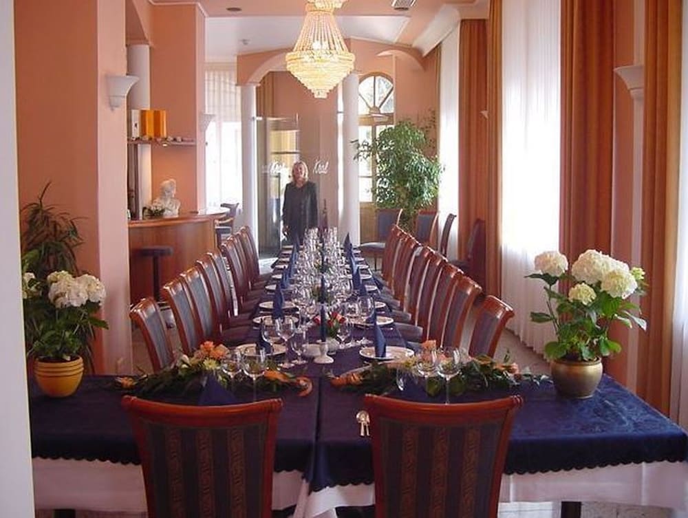 Apartment Hotel Kral 29/49