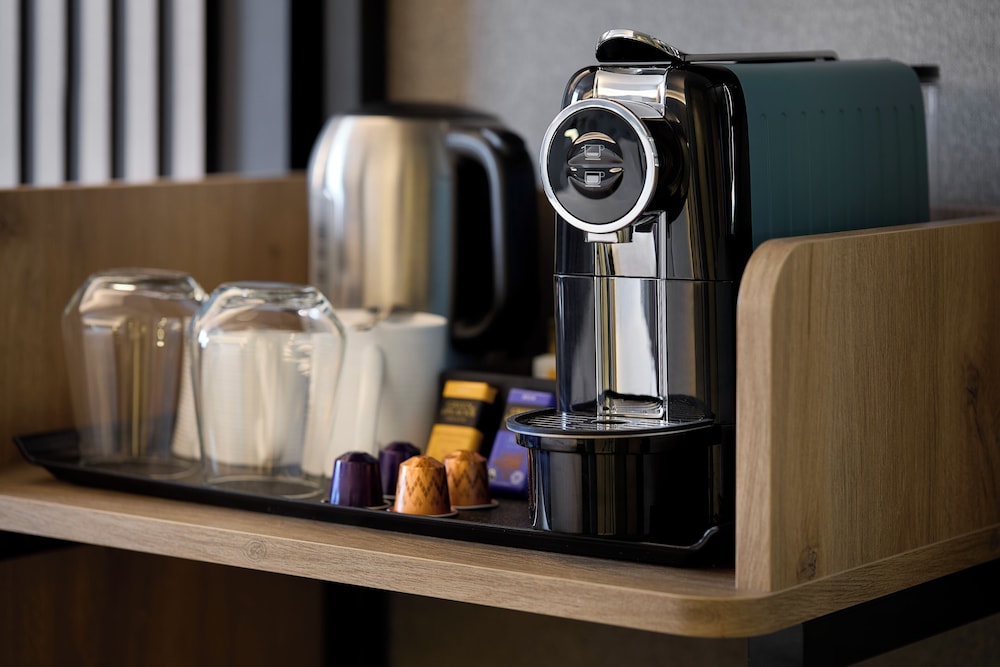 Premier Inn Glasgow Newton Mearns (M77 J4) 25/54