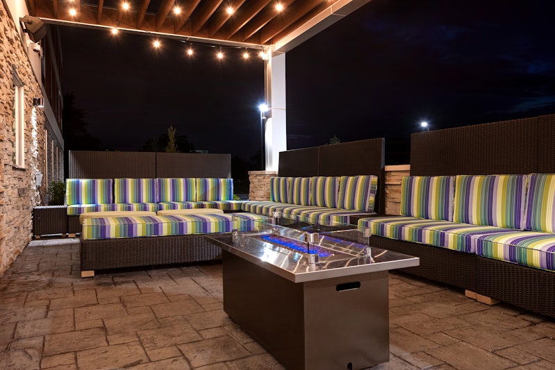 Home2 Suites Lincolnshire Chicago 20/20