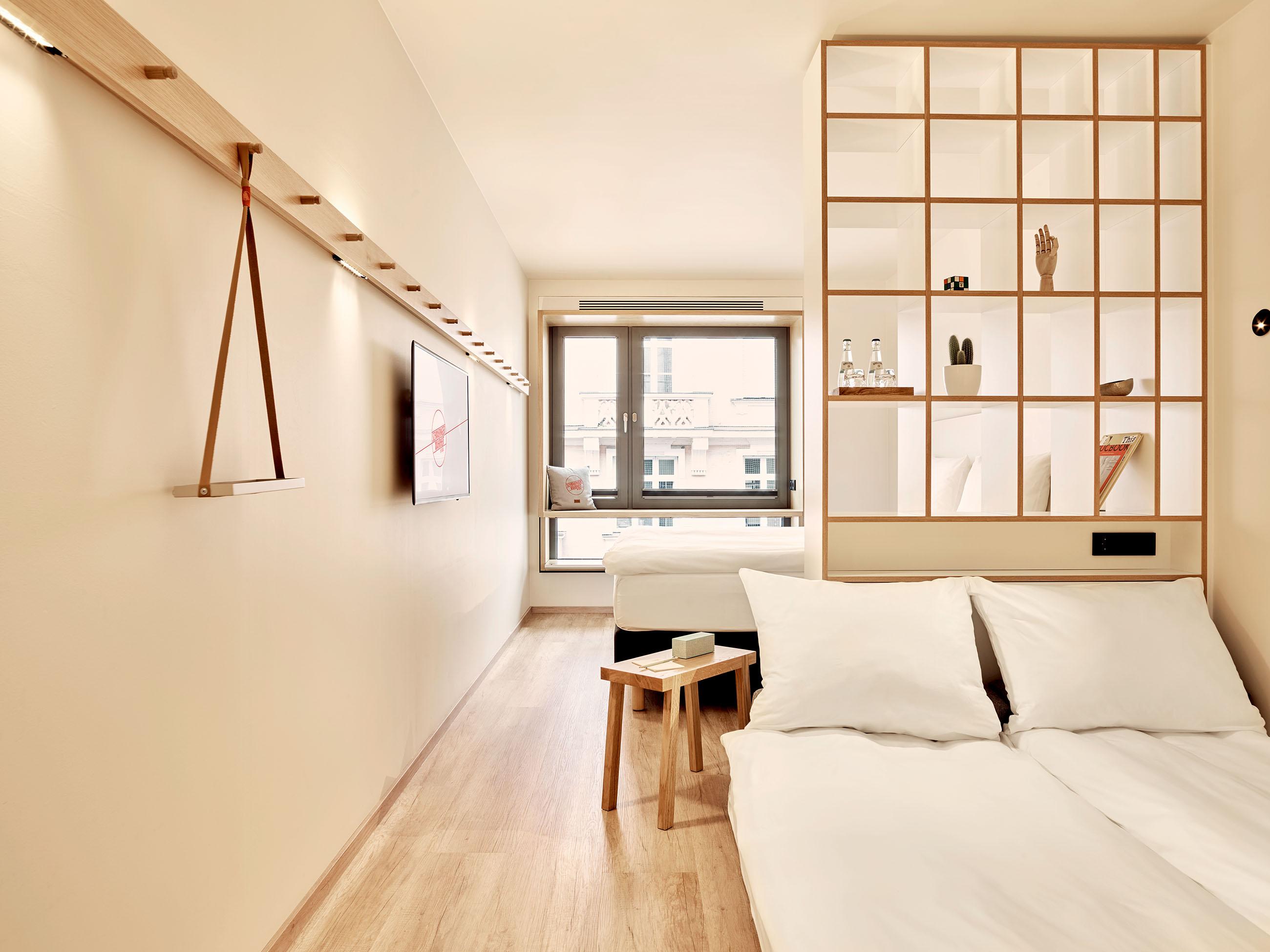Compact, Suite, Courtyard View