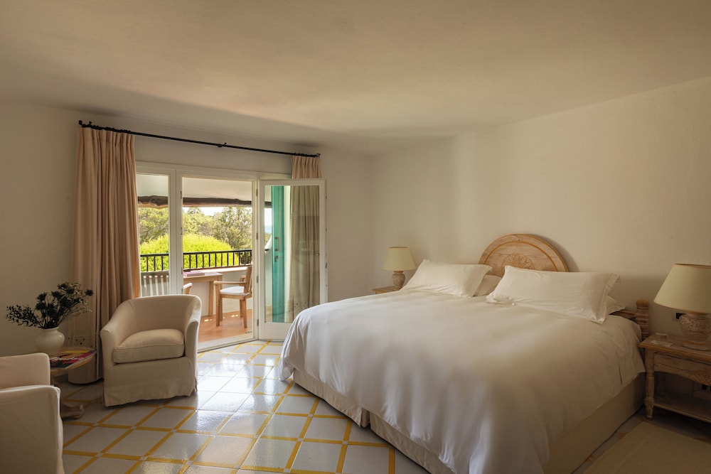 Hotel Romazzino, a Luxury Collection Hotel, Costa Smeralda 19/50