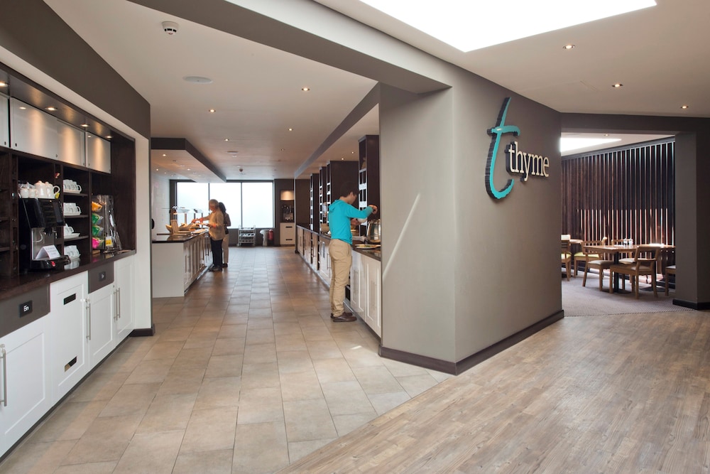 Premier Inn London Heathrow Airport Terminal 4 6/65