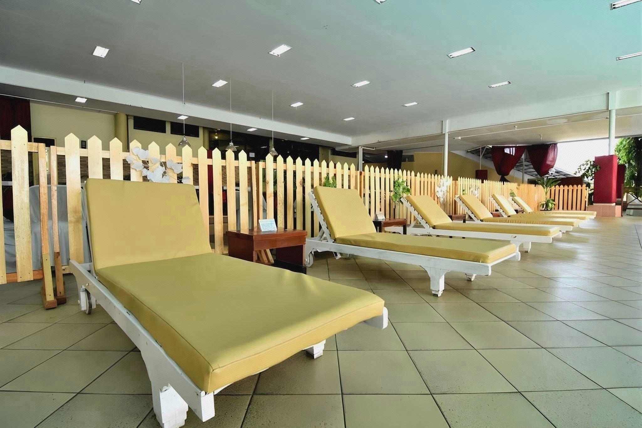 Hotel Sendang Sari 23/40