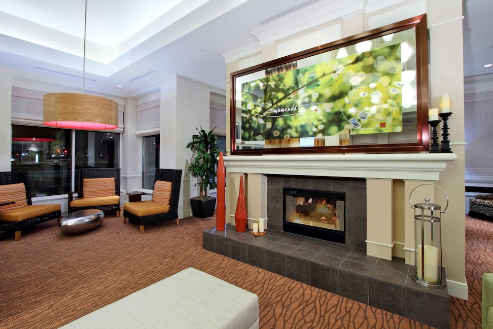 Hilton Garden Inn St. Charles 23/48