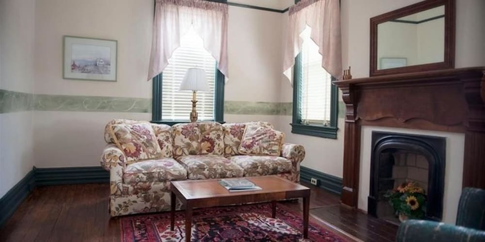 Frederick House 39/50