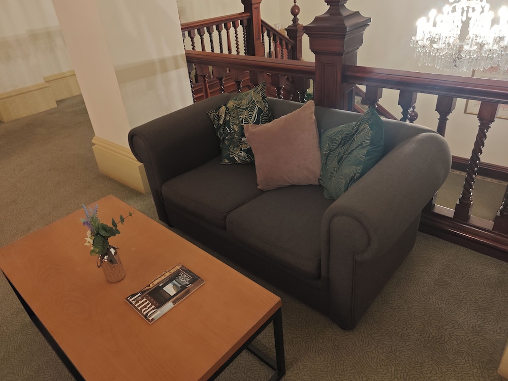 Trenython Manor 50/59