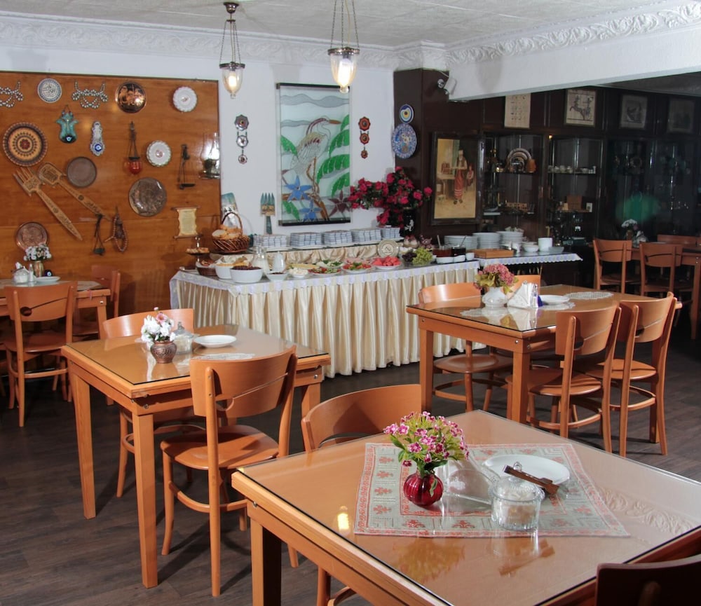 Hotel Nezih Istanbul 53/63