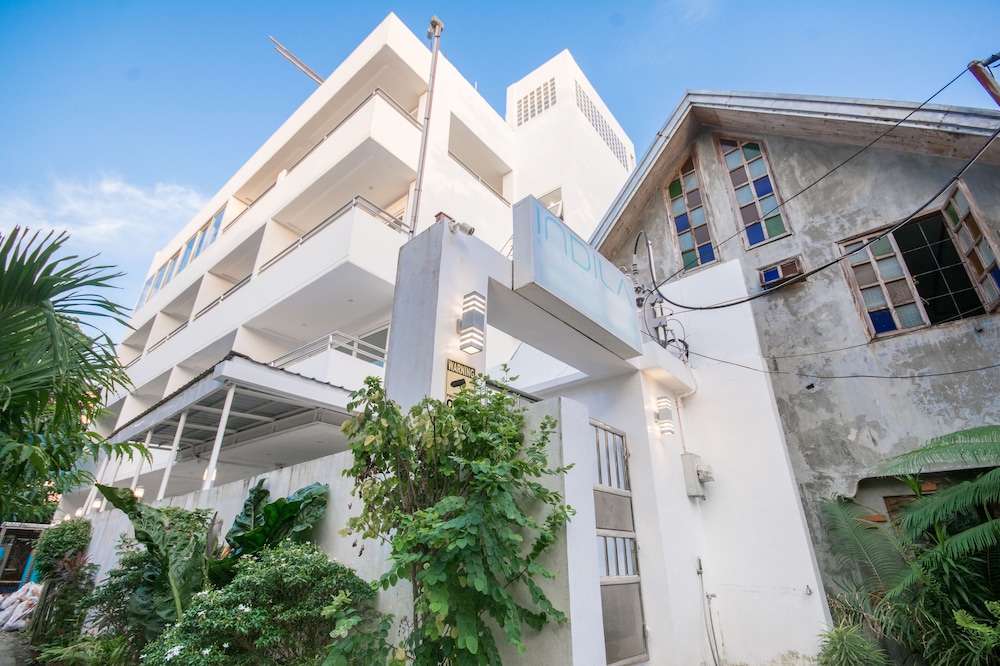 Indila Boracay 2/61