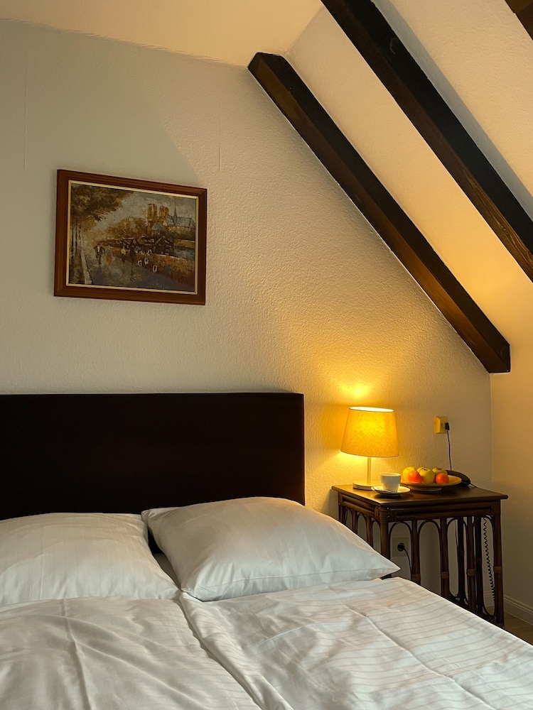 Hotel Moguntia 9/66