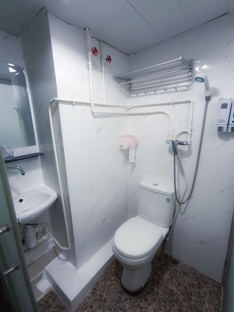 Tempo Inn West Kowloon HSR Station 43/50