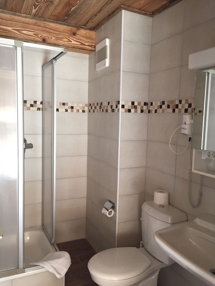Hotel Le Grand Chalet 42/50