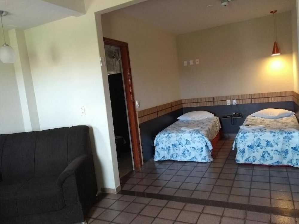 Colorado Plaza Hotel 36/45