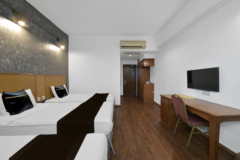Palette - Kota Tinggi Mayres Hotel 31/54