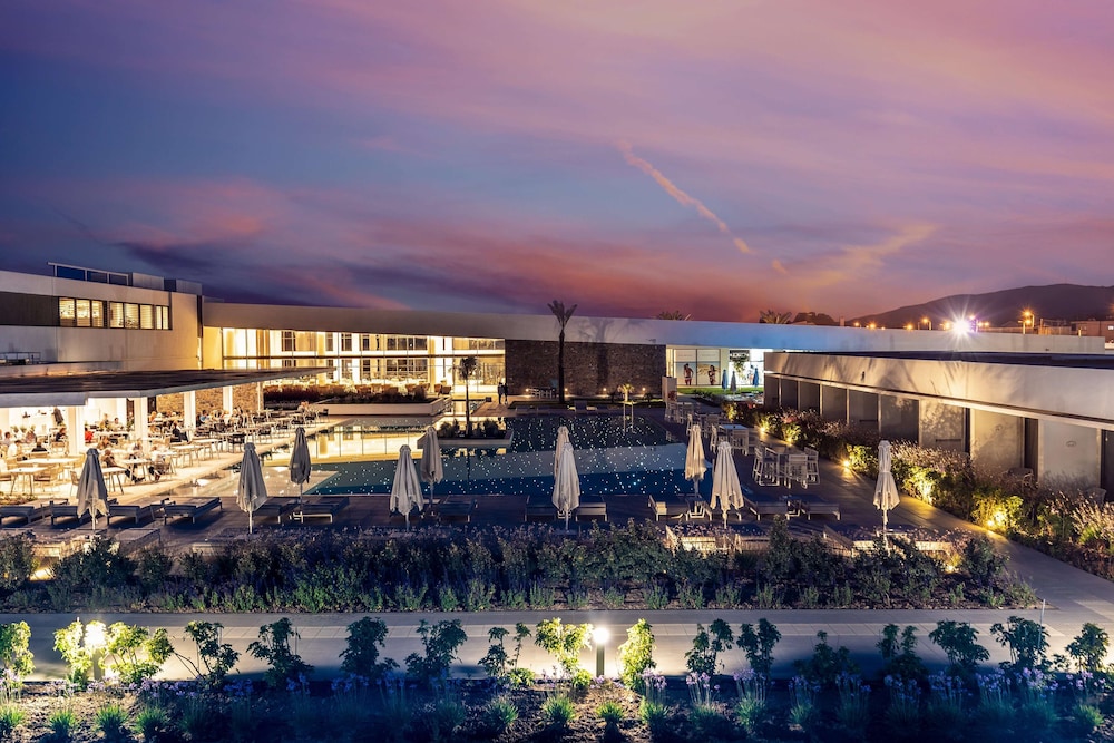 Gennadi Grand Resort 9/84
