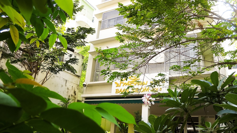 BAAN SILOM SOI 3 5/51