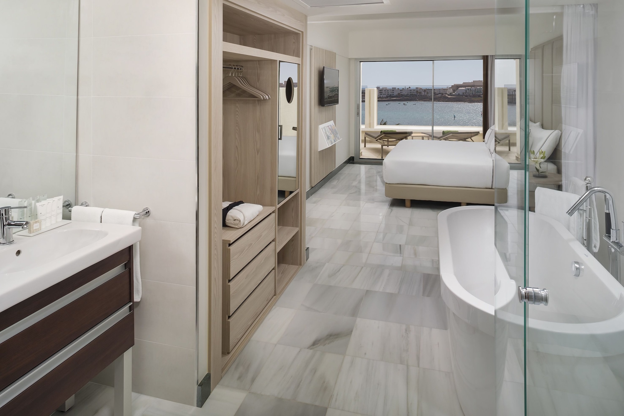Reserve, Penthouse Suite, King Bed, Ocean Front