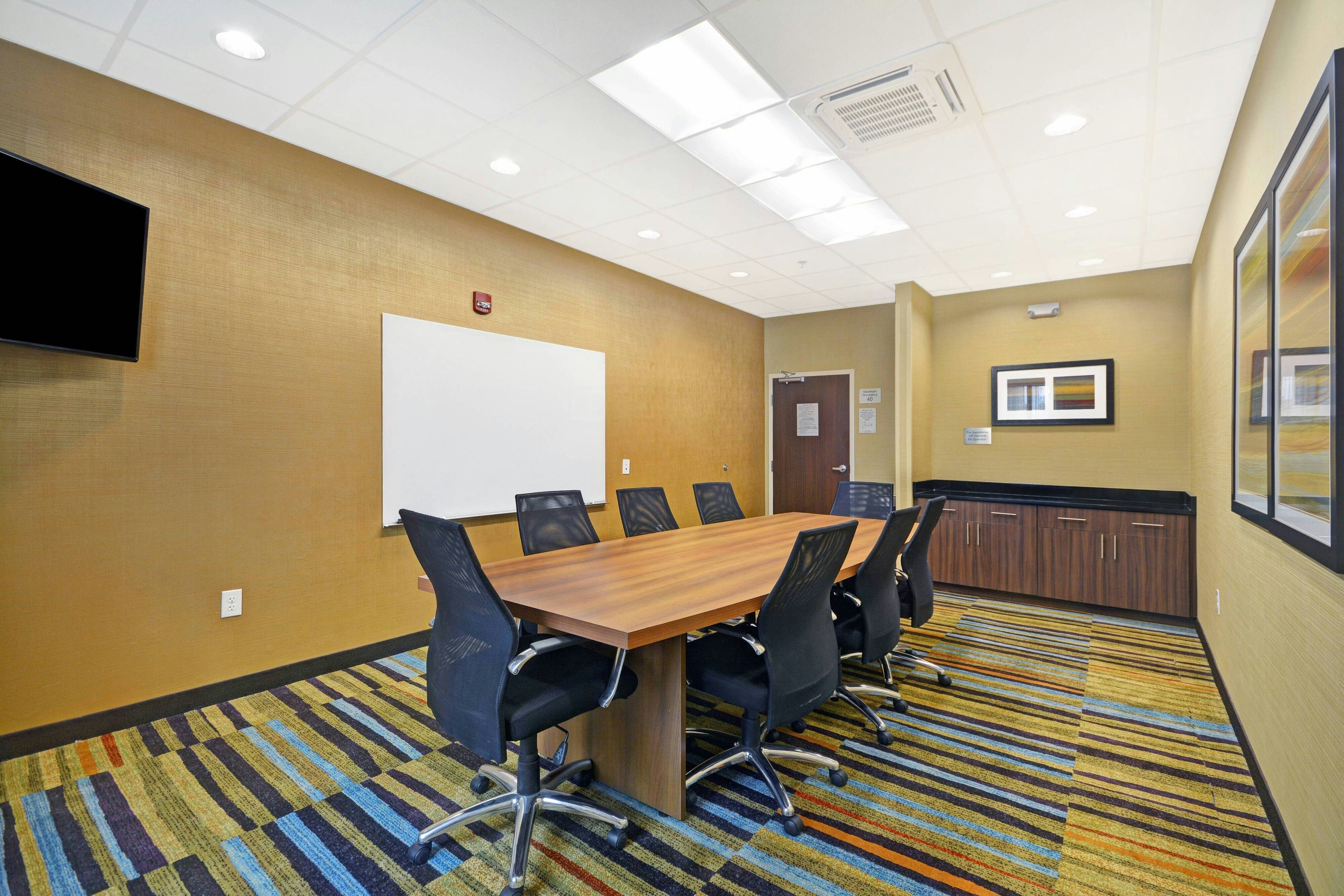 Fairfield Inn & Suites By Marriott Savannah Sw/Richmond Hill 47/53