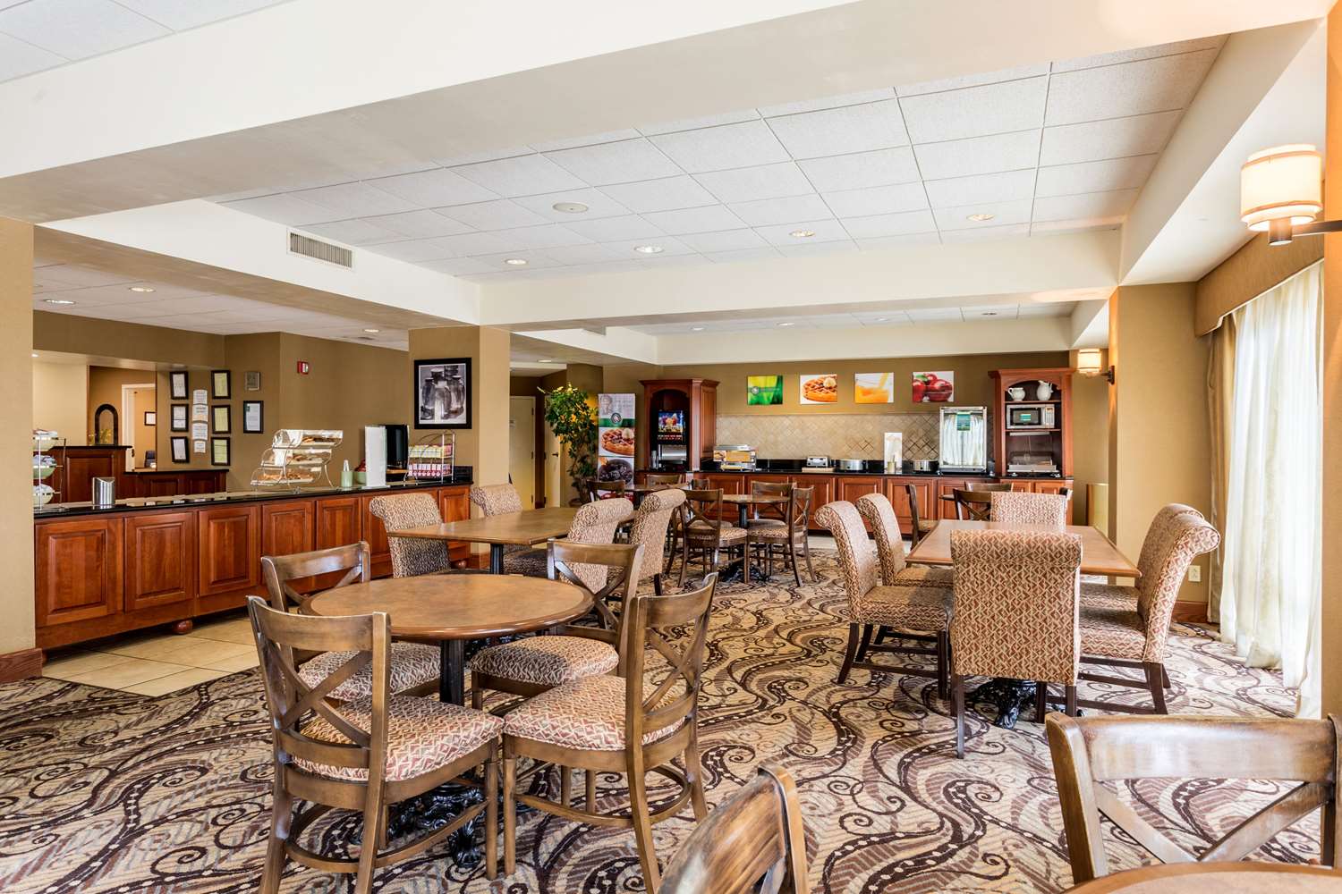 Quality Inn Union City US 51 34/53