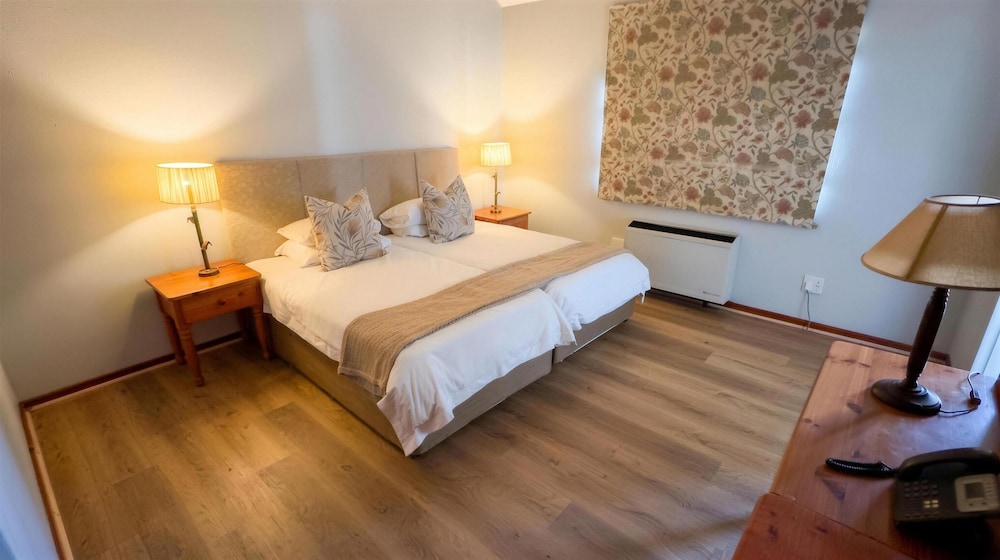 Constantia Hotel and Conference Centre 16/50