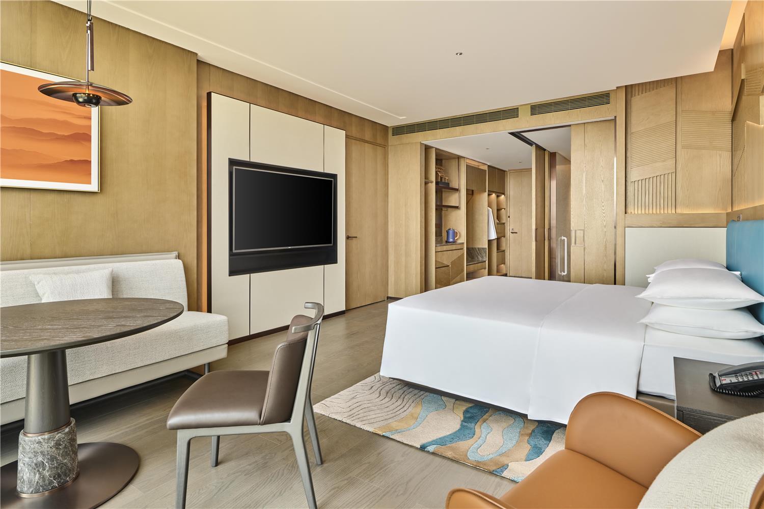 Inso Hotel Chongqing, Curio Collection by Hilton 41/57