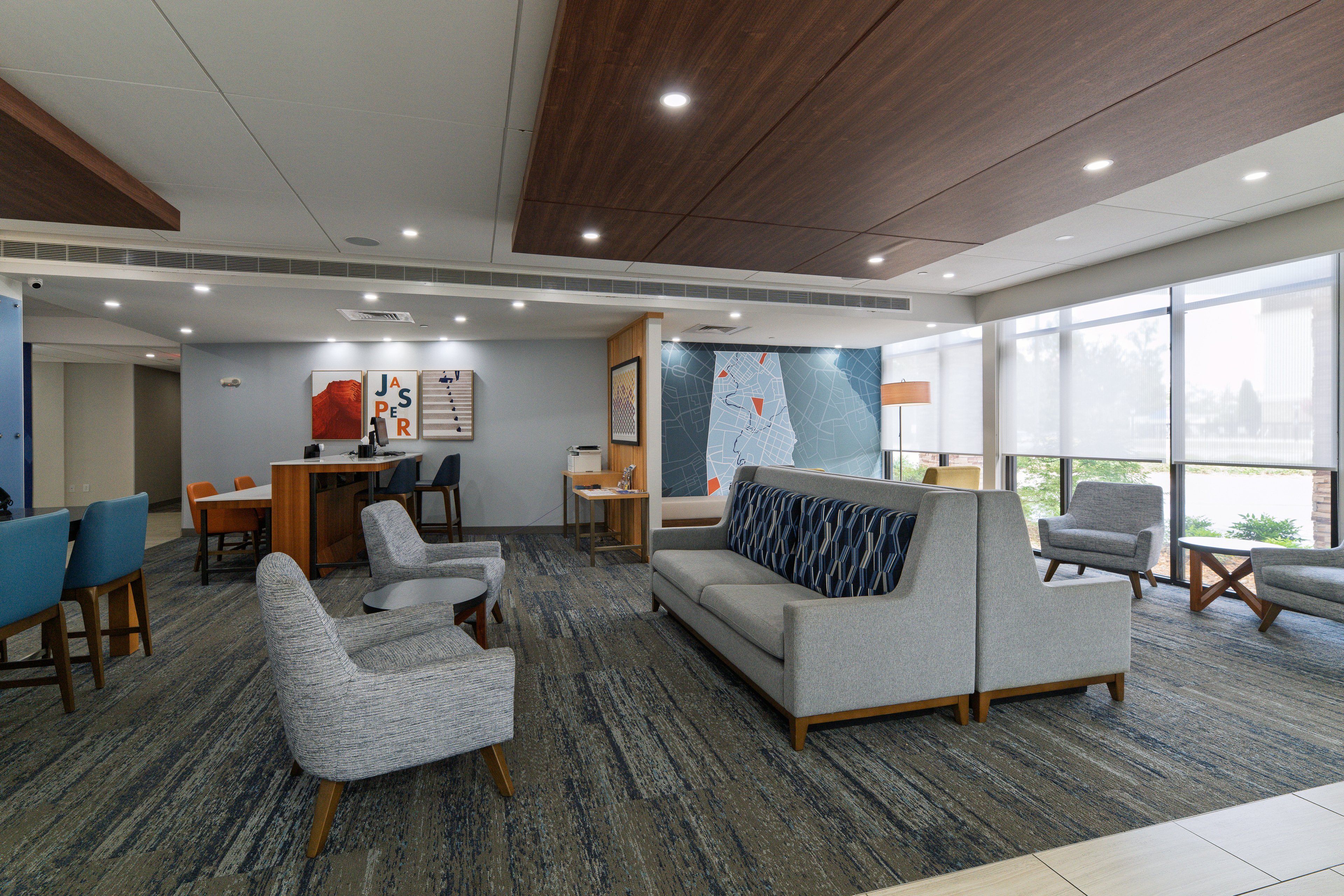 Holiday Inn Express Jasper 46/76