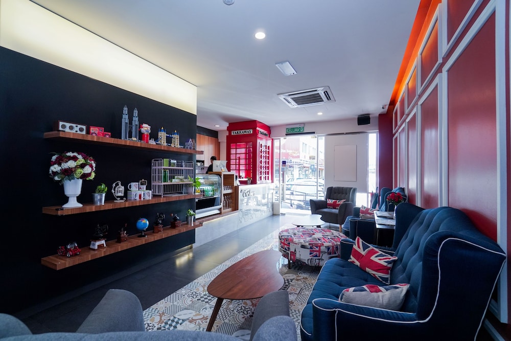 Bloommaze Boutique Hotel 51/69