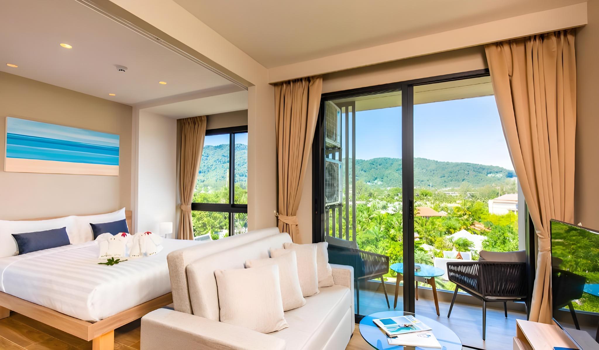 DELUXE SUITE