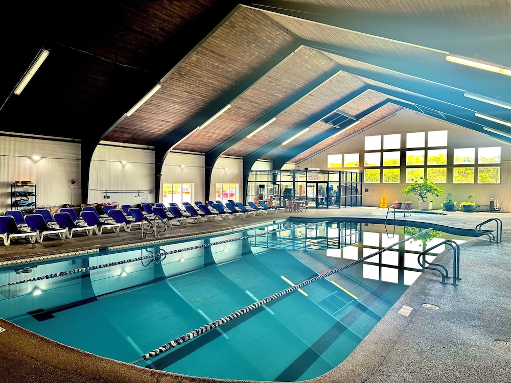 Resort Conference Center At Hyannis 24/63