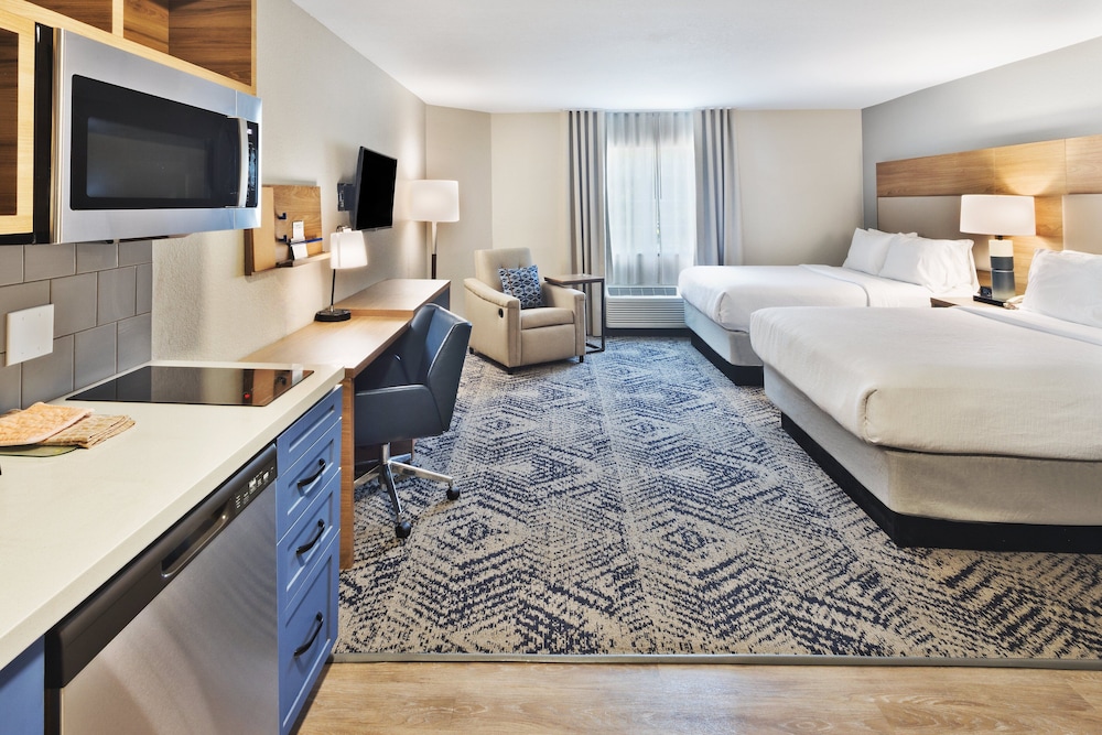 Candlewood Suites Columbus Fort Benning 28/75