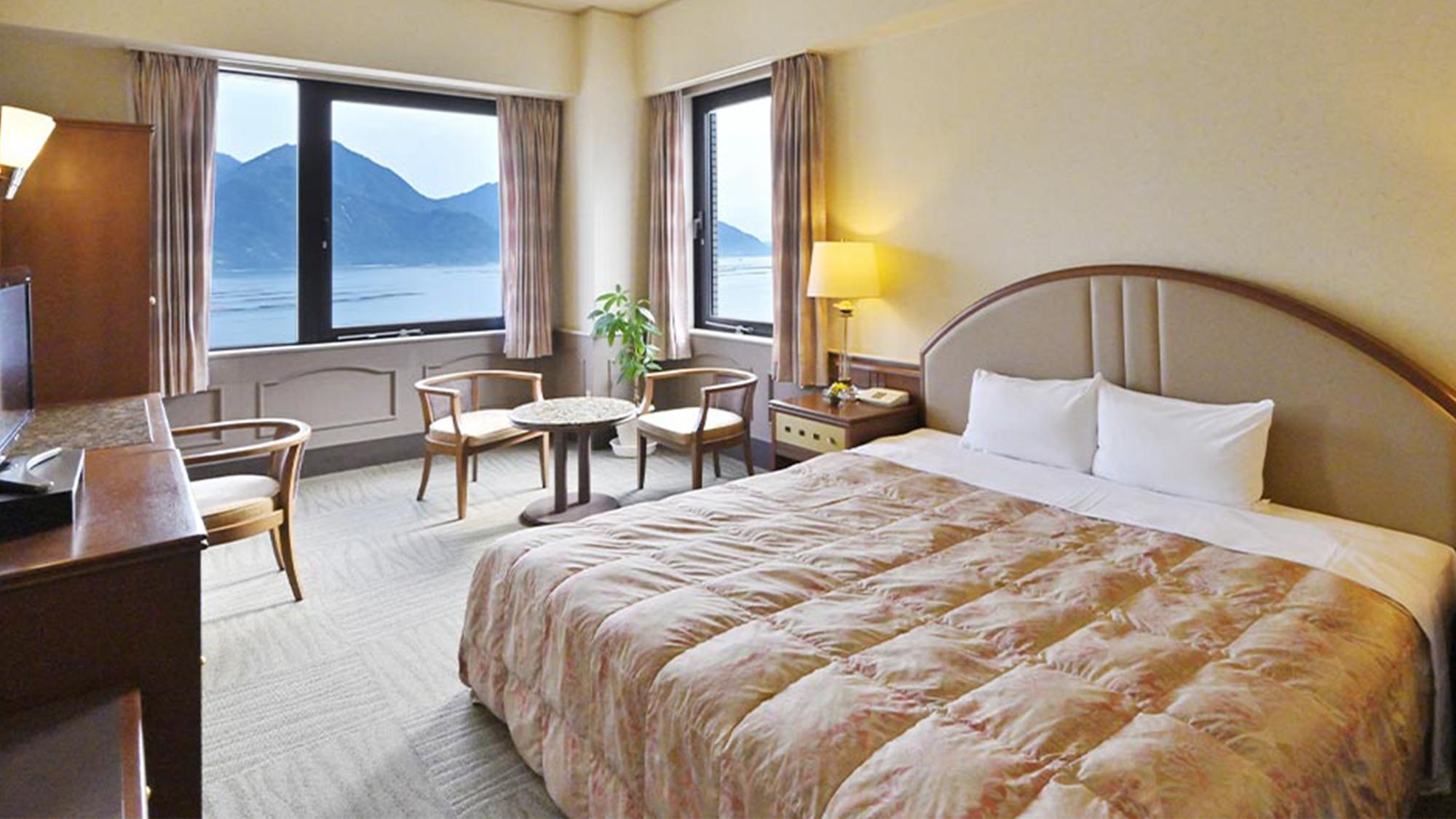 Standard, Double Bed, Side Ocean View, Ocean View