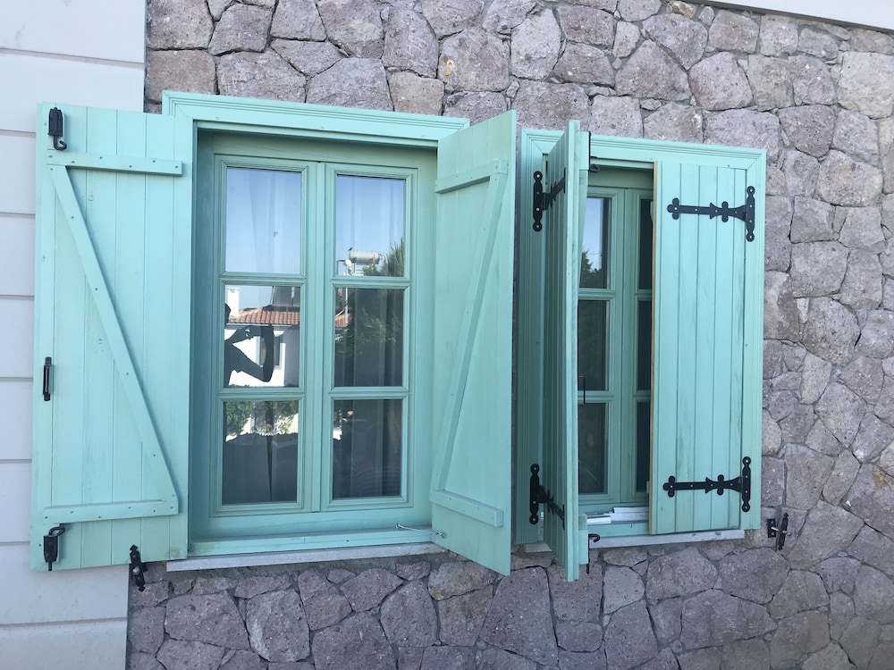 Bi Salkim Bozcaada Otel 3/20