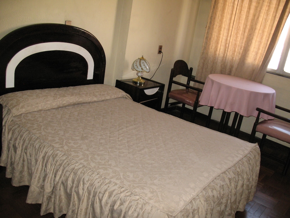 HOTEL LA JOYA 16/42