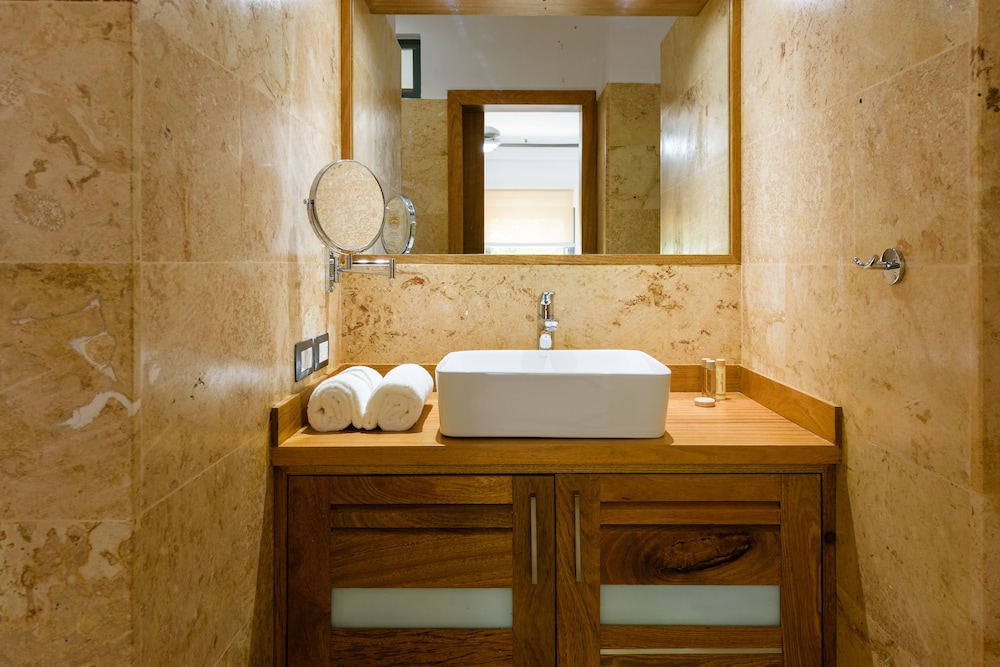 Aligio Aparthotel and Spa Playa Poppy 46/50