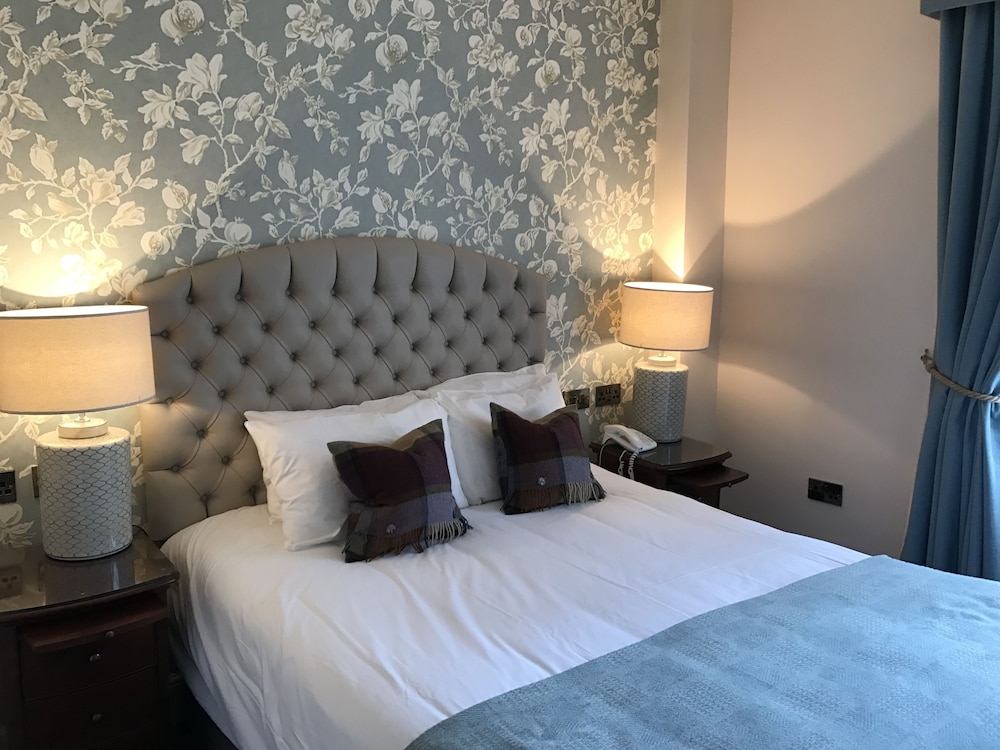 Stratton House Hotel 17/73
