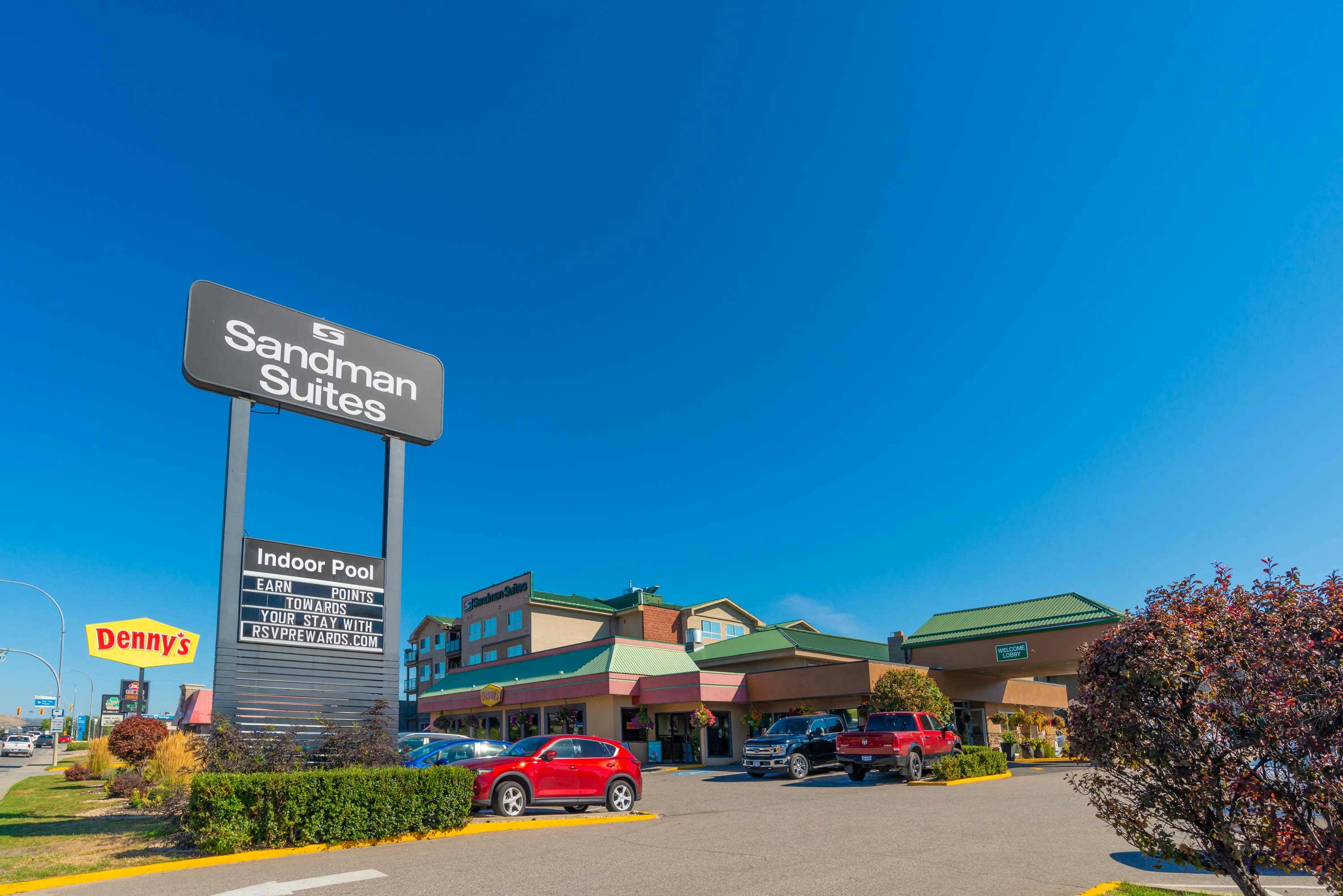 Sandman Hotel Vernon 45/45