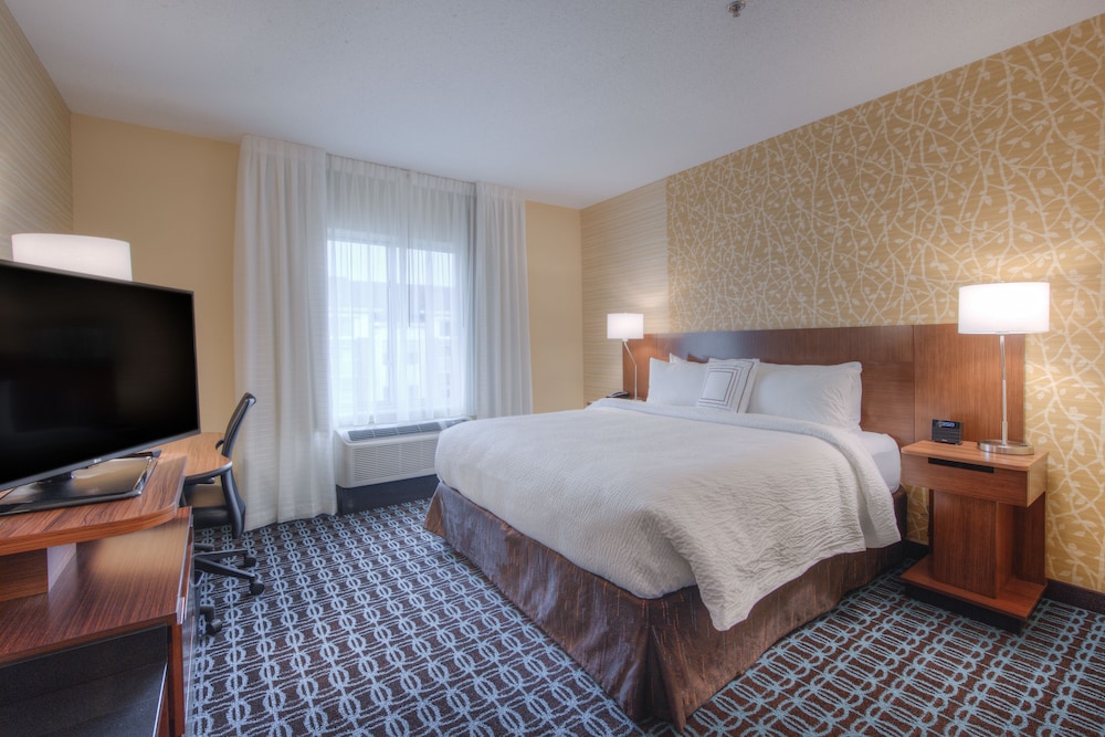 Fairfield Inn And Suites By Marriott Charlotte Airport 15/100
