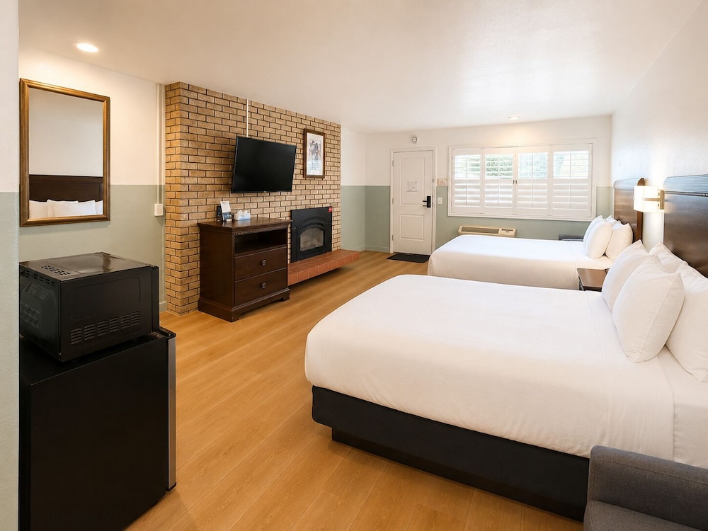 غرفة بسريرين كوين، Stargazer Inn And Suites 5/10