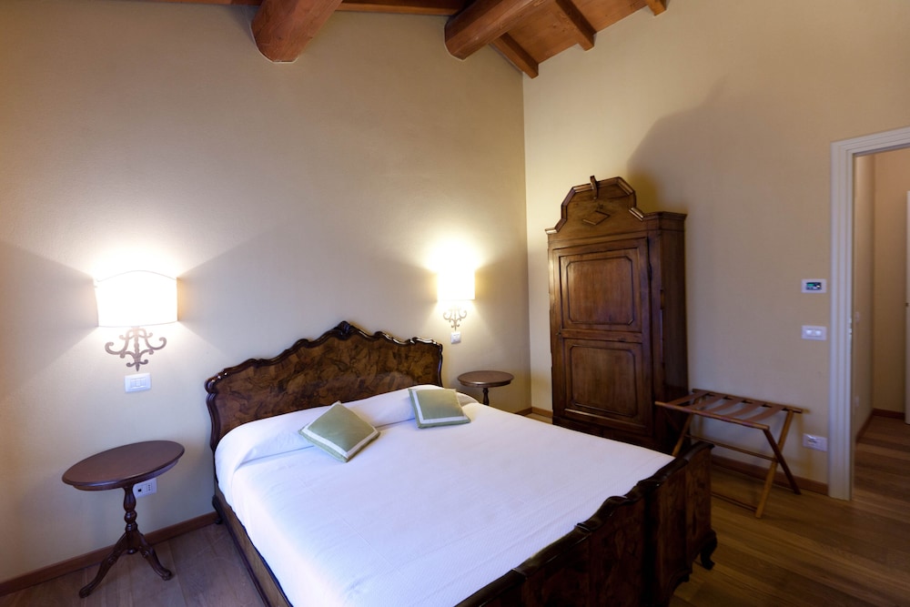 3 Bedrooms, Apartment, Queen and Twin Beds, Garden Area، Relais Corte Paradiso 3/6