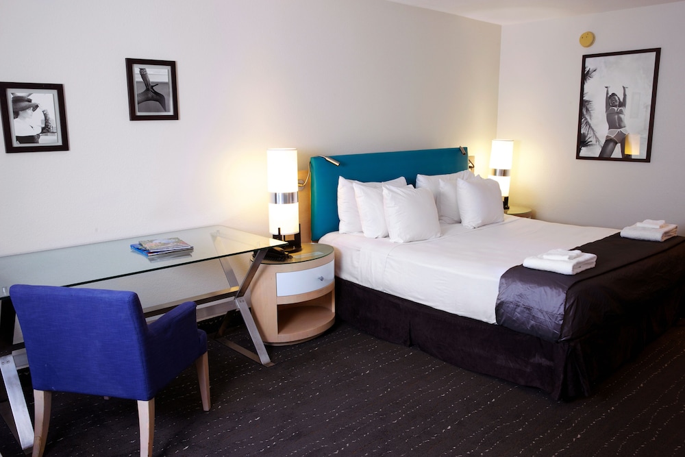 Floridian Hotel 18/71