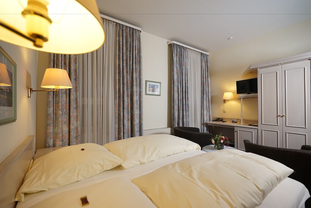 MD-RABE'S HOTEL KIEL 20/49