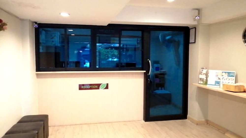 La Porte Bangkok Hotel 7/48