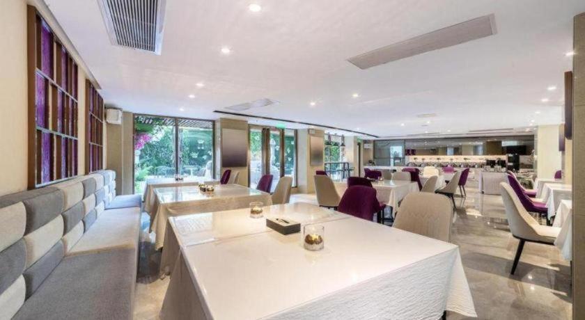 Lavande Hotel (Shenzhenwan Houhai Avenue) 33/45